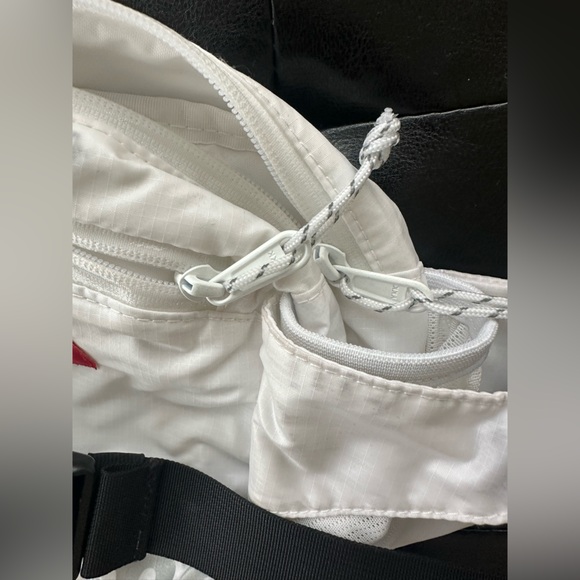 Supreme NYC Waist Bag - Picture 4 of 16